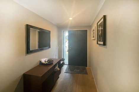 Photo of property in 7 Alluvial Court, Arthurs Point, Queenstown, 9371