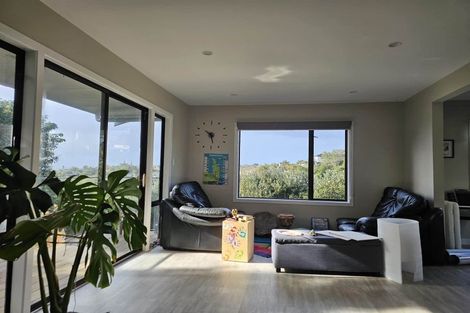 Photo of property in 149 Oaktree Avenue, Browns Bay, Auckland, 0630