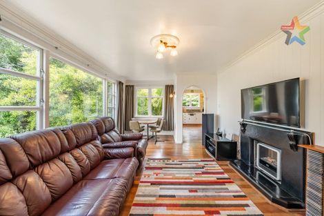 Photo of property in 4 Powell Road, Kelson, Lower Hutt, 5010