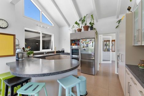 Photo of property in 110 Buick Crescent, Awapuni, Palmerston North, 4412