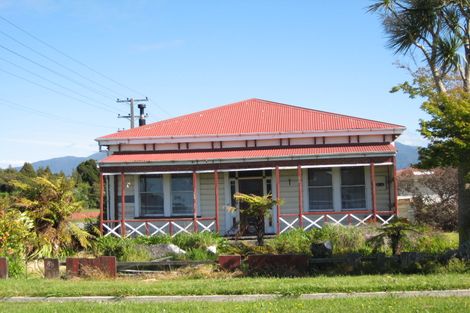 Photo of property in 88 Wakefield Street, Westport, 7825