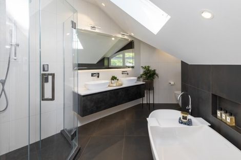 Photo of property in 270 Point View Drive, Dannemora, Auckland, 2016