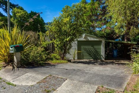 Photo of property in 2069 Queen Charlotte Drive, Ngakuta Bay, Picton, 7281