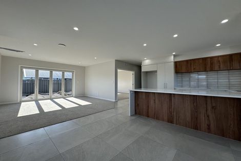 Photo of property in 10 George Yee Place, Taradale, Napier, 4112