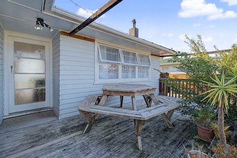 Photo of property in 31 Haddon Street, Mangere East, Auckland, 2024