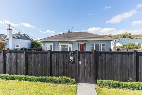 Photo of property in 62 Oxford Street, Tawa, Wellington, 5028