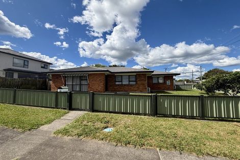 Photo of property in 2/27 Union Street, Papakura, 2110