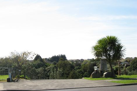 Photo of property in 142a Heta Road, Highlands Park, New Plymouth, 4312