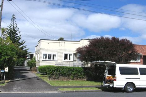 Photo of property in 6a Staveley Avenue, Mount Roskill, Auckland, 1041