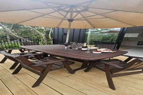 Photo of property in 114 Chevron Crescent, Whangamata, 3620