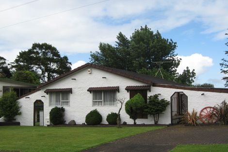 Photo of property in 41 Balgowan Terrace, Conifer Grove, Takanini, 2112