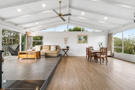 Photo of property in 48 Ronald Avenue, Glenbrook, Waiuku, 2681
