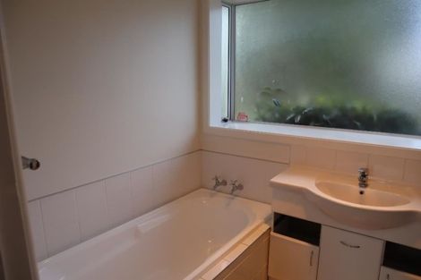 Photo of property in 66 Staveley Street, Avonhead, Christchurch, 8042