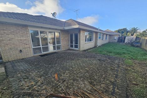 Photo of property in 2 Etwall Court, Dannemora, Auckland, 2016