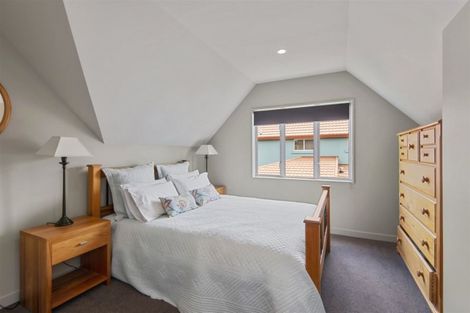 Photo of property in 2 Kemp Lane, Papanui, Christchurch, 8053