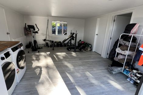 Photo of property in 78 Lantana Road, Green Bay, Auckland, 0604