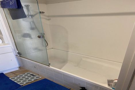 Photo of property in Tuscany Towers, 90/1 Ambrico Place, New Lynn, Auckland, 0600