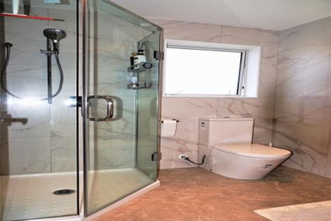 Photo of property in 27 Waterloo Road, Milford, Auckland, 0620