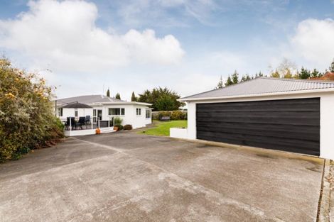 Photo of property in 12 Clive Street, Halcombe, Feilding, 4779