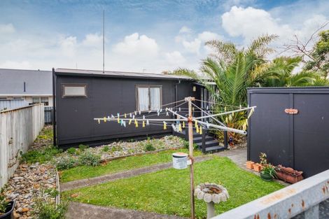 Photo of property in 2a Hendon Place, West End, Palmerston North, 4412