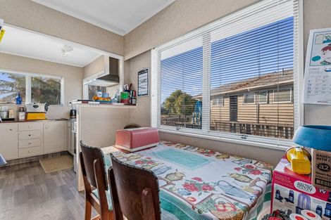 Photo of property in 2 Sequoia Crescent, Owhata, Rotorua, 3010