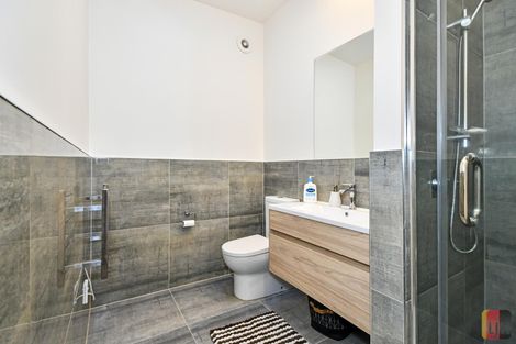 Photo of property in 2 Te Aparangi Road, Papakura, 2110