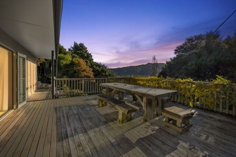 Photo of property in 74a Heretaunga Square, Silverstream, Upper Hutt, 5019