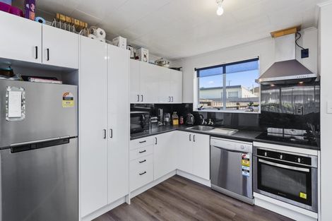 Photo of property in 186b Wellington Road, Wainuiomata, Lower Hutt, 5014