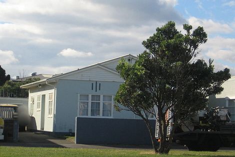 Photo of property in 11 Waione Street, Petone, Lower Hutt, 5012