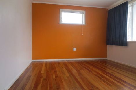 Photo of property in 60 Beazley Avenue, Paparangi, Wellington, 6037