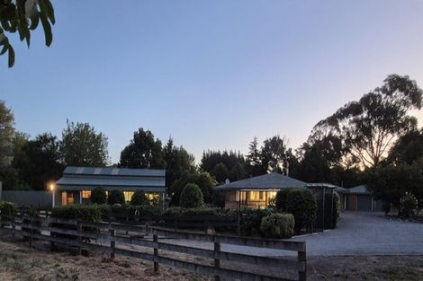 Photo of property in 704 Hawkins Road, Marshland, Christchurch, 8051