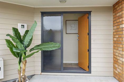 Photo of property in 15a Marchant Place, Westown, New Plymouth, 4310