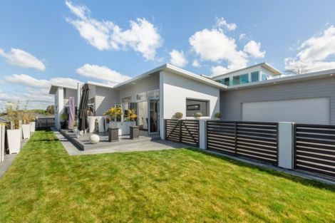 Photo of property in 5 Valley View, Bethlehem, Tauranga, 3110