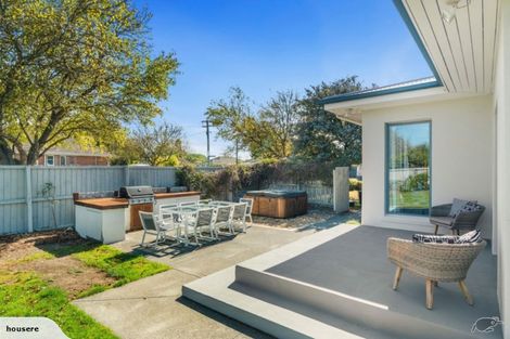 Photo of property in 33 Croziers Road, St Albans, Christchurch, 8052