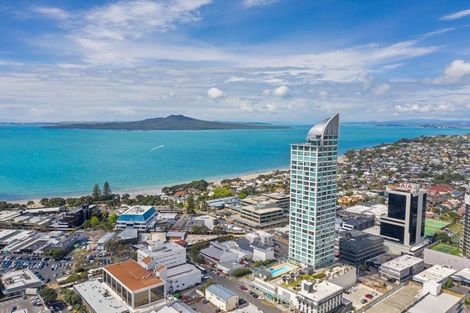 Photo of property in Sentinel Apartments, 905/3 Northcroft Street, Takapuna, Auckland, 0622