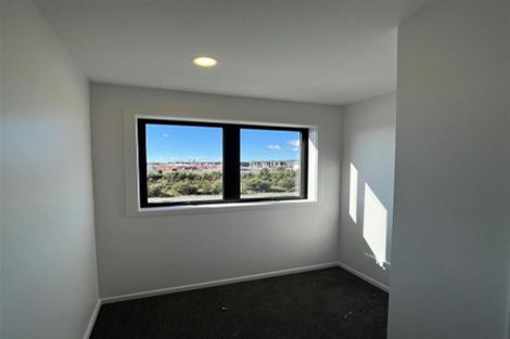 Photo of property in 27 Aramata Road, Papakura, 2110