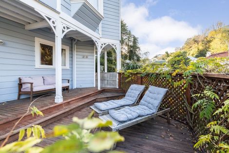 Photo of property in 32 Milton Road, Bluff Hill, Napier, 4110