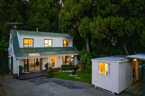 Photo of property in 94a Konini Road, Titirangi, Auckland, 0604