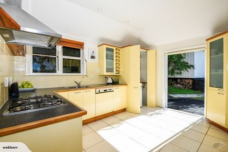 Photo of property in 81 Namata Road, One Tree Hill, Auckland, 1061