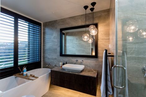 Photo of property in 2 Fife Court, Jacks Point, Queenstown, 9371