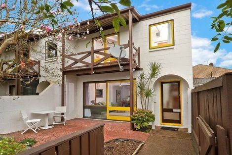 Photo of property in 6/14 Fowlds Avenue, Sandringham, Auckland, 1025