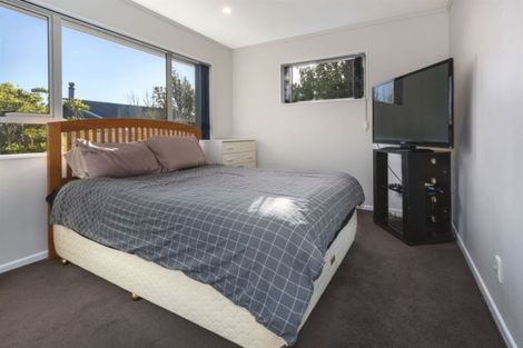 Photo of property in 92 Conclusion Street, Ascot Park, Porirua, 5024