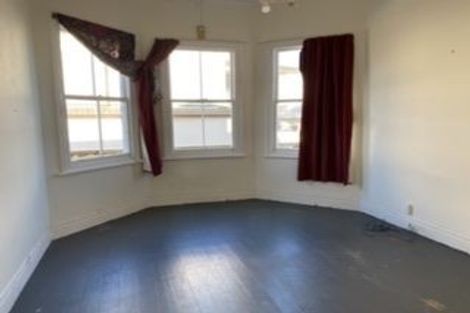 Photo of property in 5 Sampson Lane, Northcote, Auckland, 0627