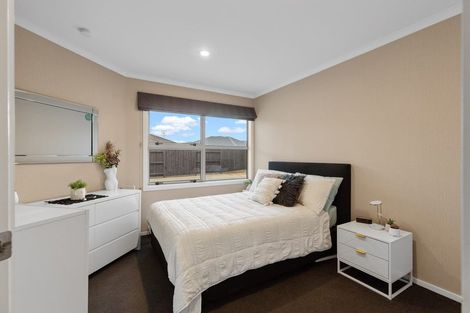 Photo of property in 62 Rosalie Terrace, Kelvin Grove, Palmerston North, 4414