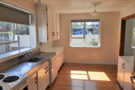 Photo of property in 98 Mangorei Road, Strandon, New Plymouth, 4312