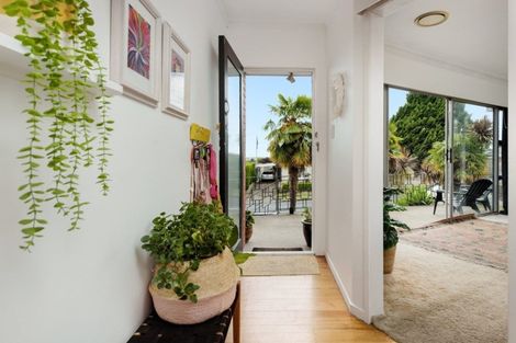 Photo of property in 12 Gilmore Street, Te Puke, 3119