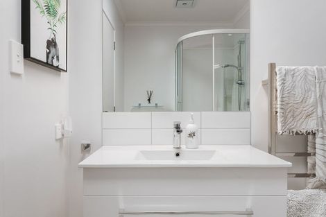 Photo of property in Waterview Estate, 60/4 Greystone Place, Omokoroa, 3114