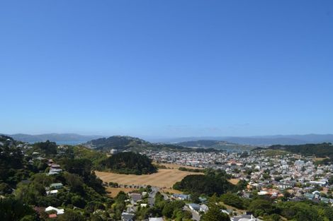 Photo of property in 10 Laurent Place, Kingston, Wellington, 6021