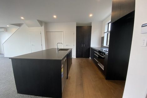 Photo of property in 4/62 Spenmoor Street, Newlands, Wellington, 6037