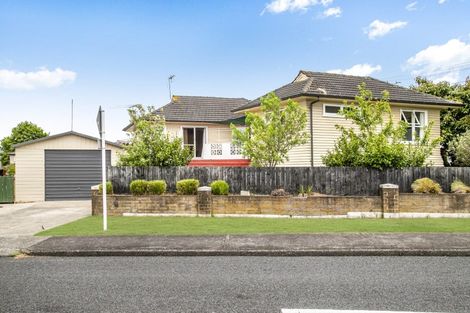 Photo of property in 2/10 Liverpool Street, Papakura, 2110